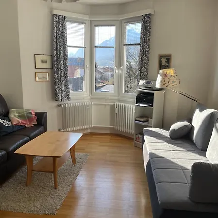 Kristina Near Innsbruck アプサム